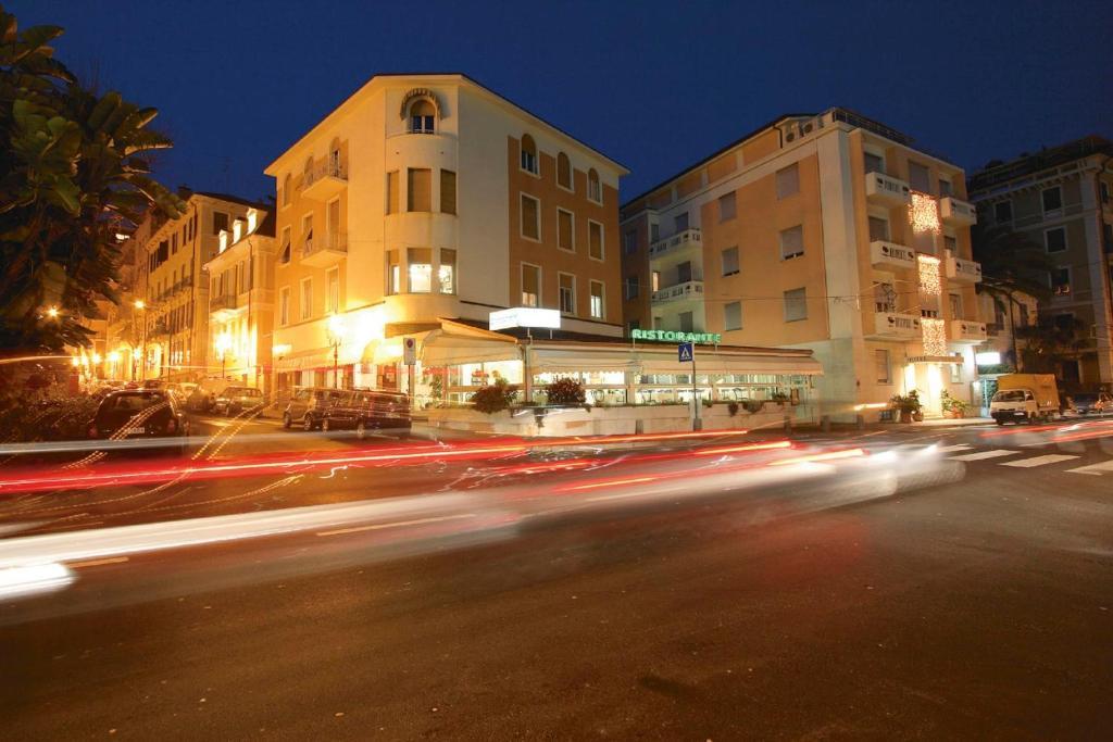 Hotel Marinella Sanremo Exterior photo